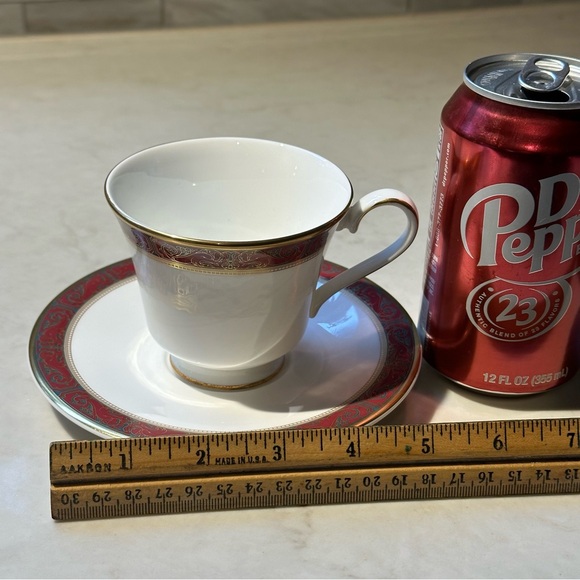 Royal Doulton Martinique Cups and Saucers set of 4 - Picture 11 of 11